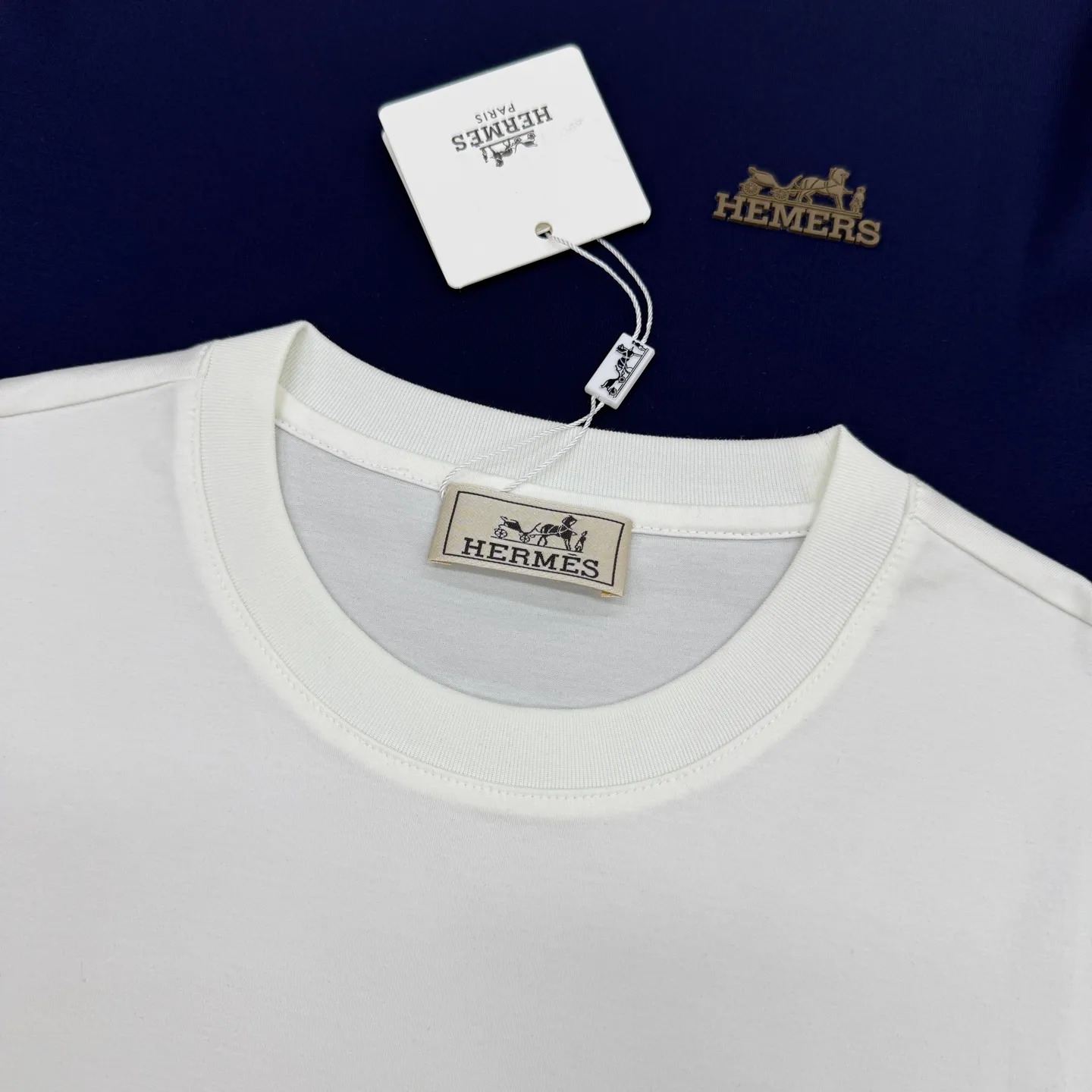 ⚜️HERMES 26s New Arrival New Arrival . ！ Classic ， ， ， ....... 190g ， .... ， ！ ：Black.White.Dark Blue. .Sizes：M-3XL ❗️（S 4XL ）175/145 XL